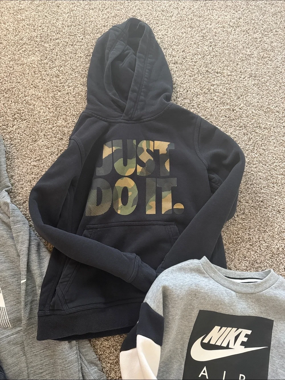 Nike kids black